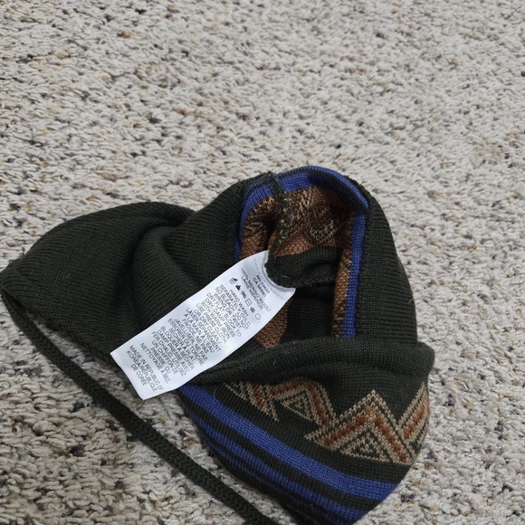 Pendleton Black and Blue Trapper Hat with Tassels - Picture 4 of 4